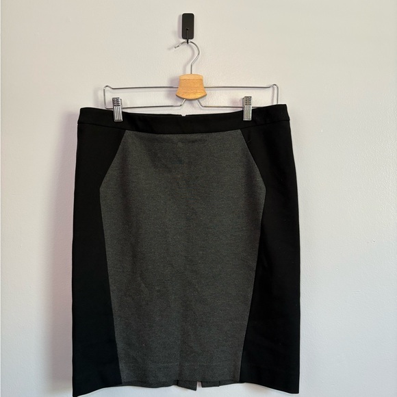 LOFT Black and Gray Pencil Skirt - Picture 1 of 3